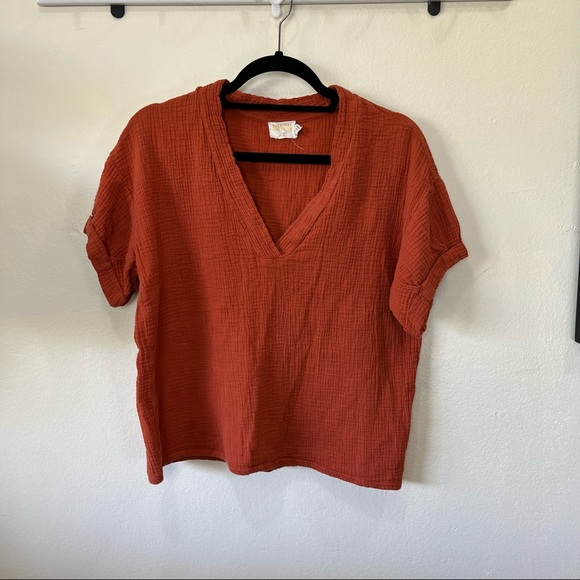Nation Brand Top Size M, Orange Colored, Light Weight, Super Soft Material - Picture 3 of 5